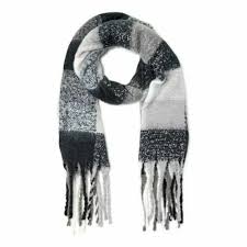 Time and Tru Women's Blanket Scarf