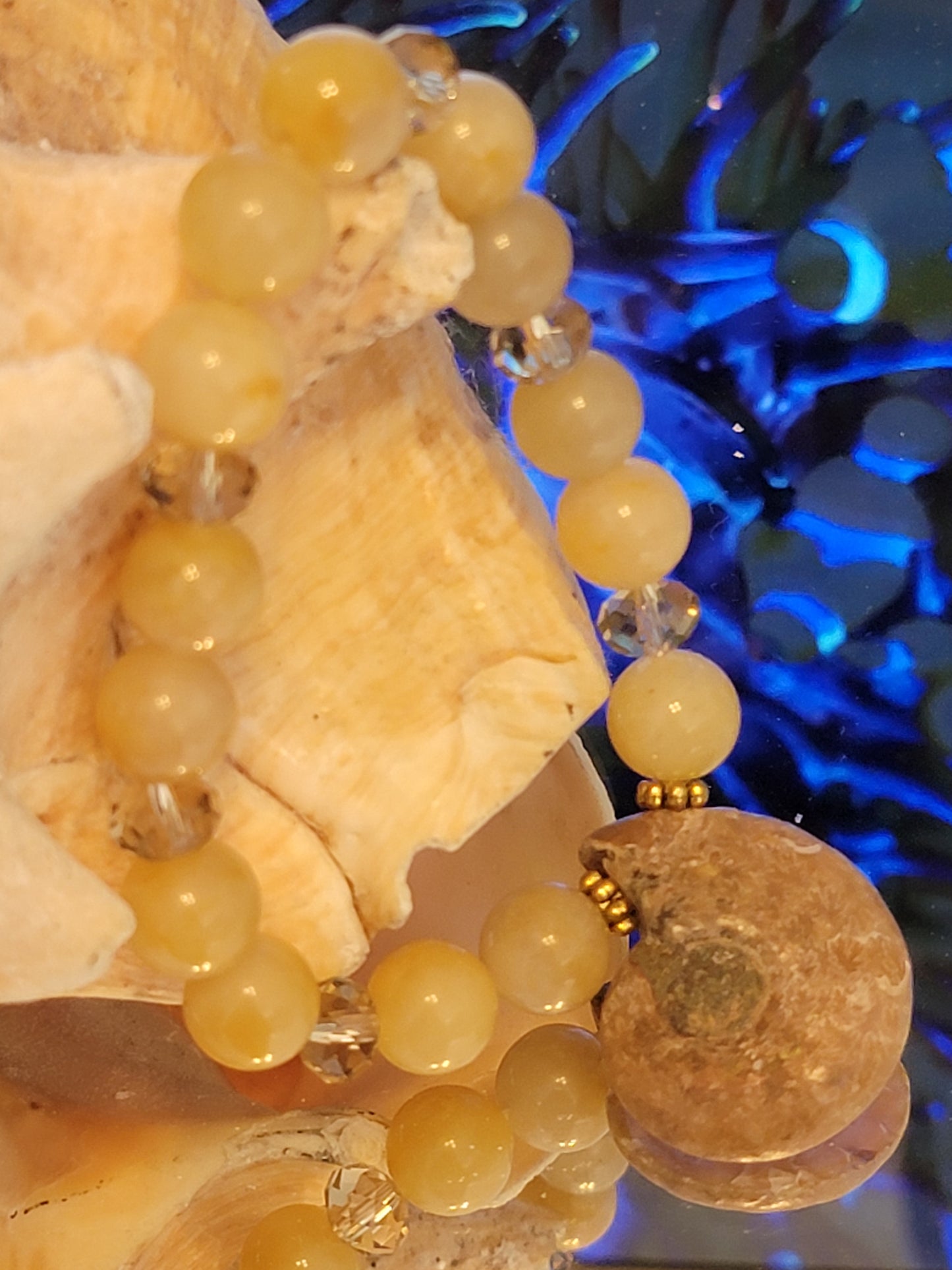 Yellow Glass Bead Shell Charm Bracelet